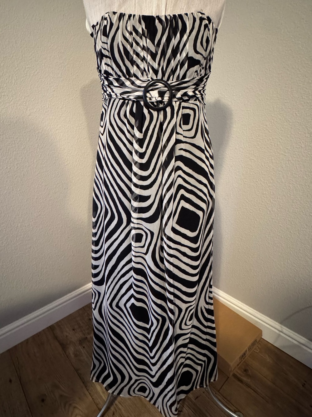Jonathan Martin vintage 100% Silk Strapless Black & White Geometric Maxi Dress